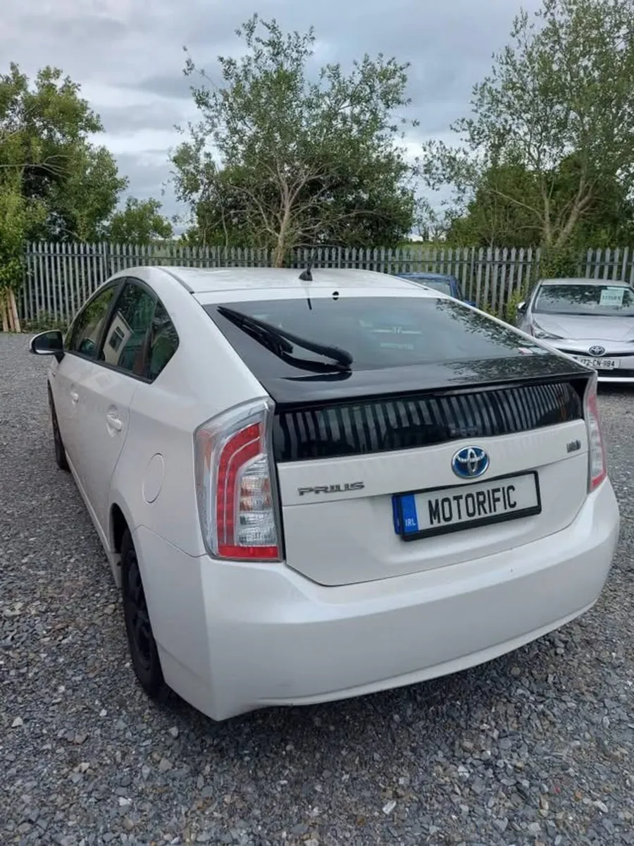 2013 Toyota Prius | reverse camera | 129k miles - Image 4