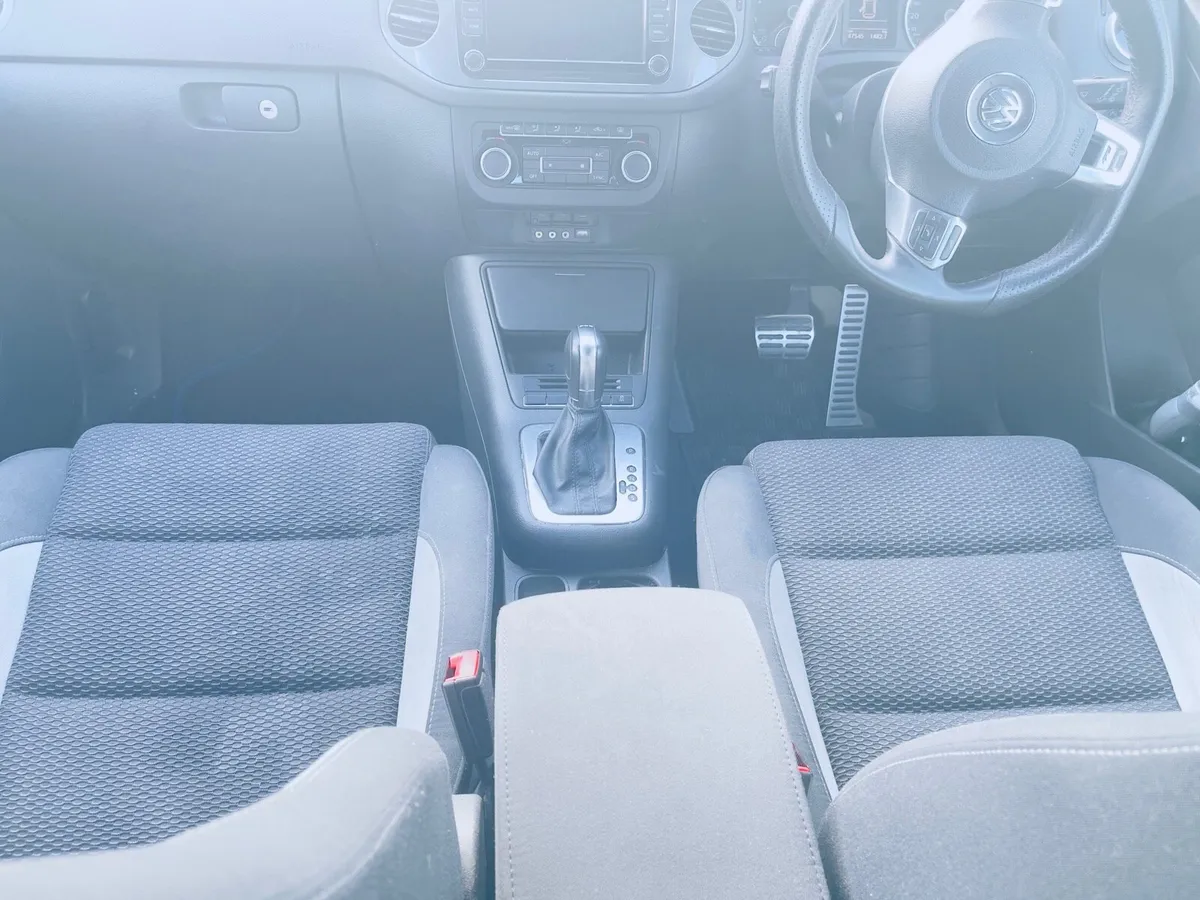 Car - Image 2