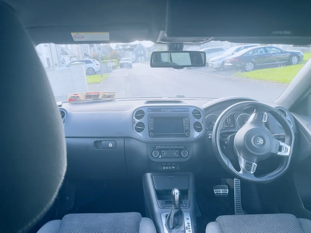 Car - Image 3