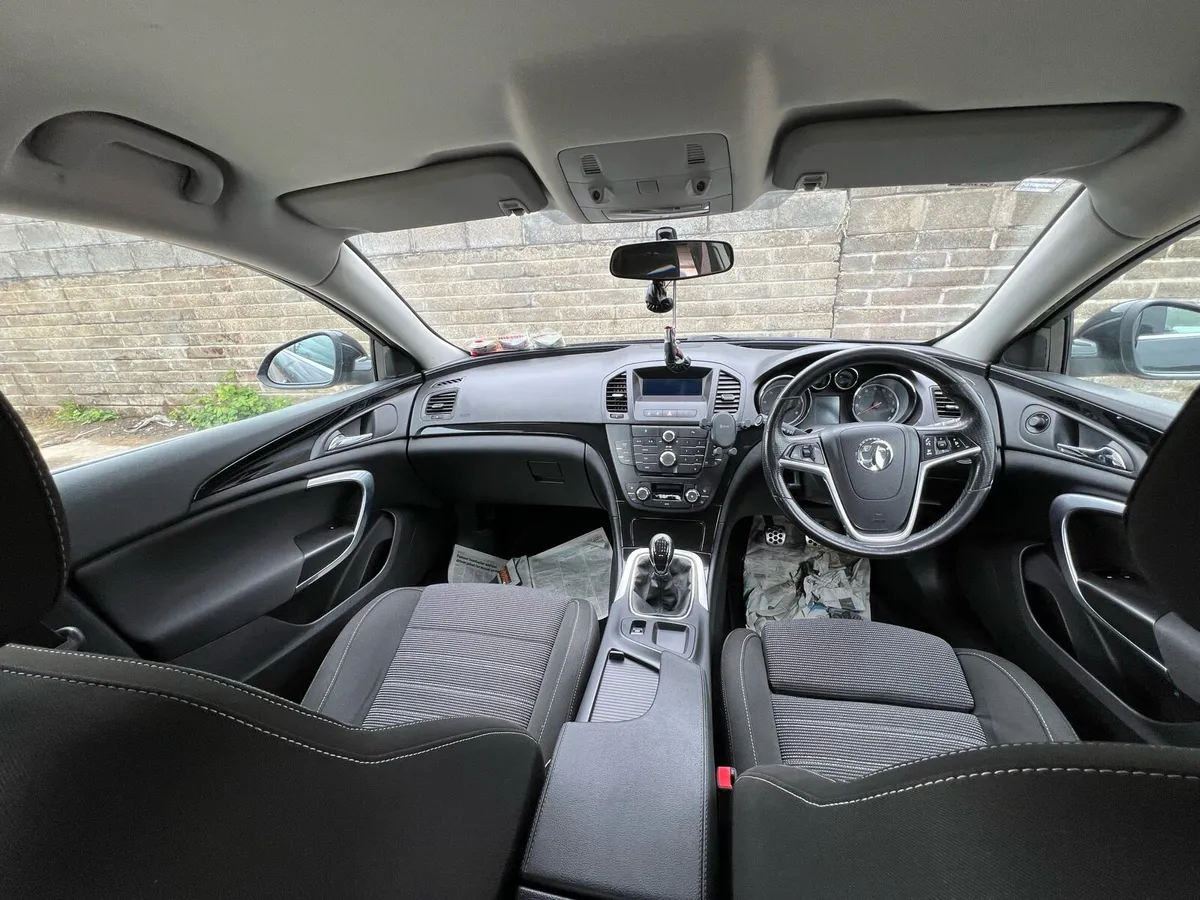 insignia - Image 4