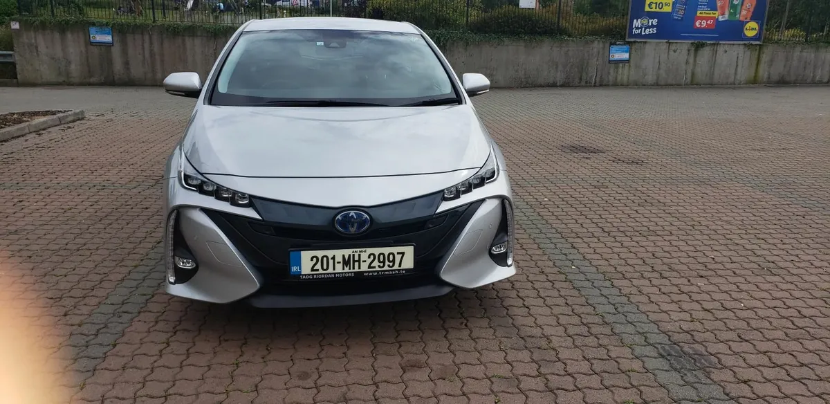 Toyota Prius 2020 - Image 1