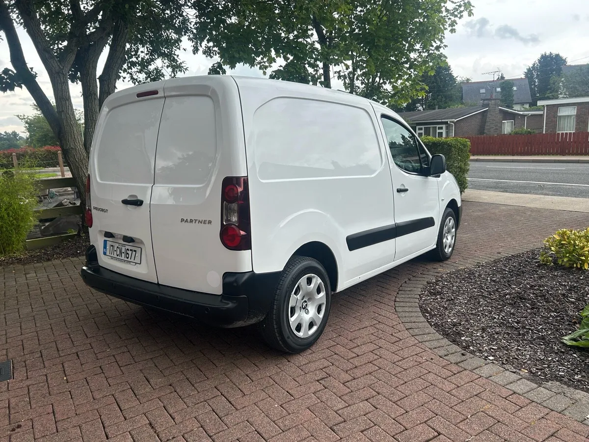 Peugeot partner van 2017 (Doe 12/25) - Image 3