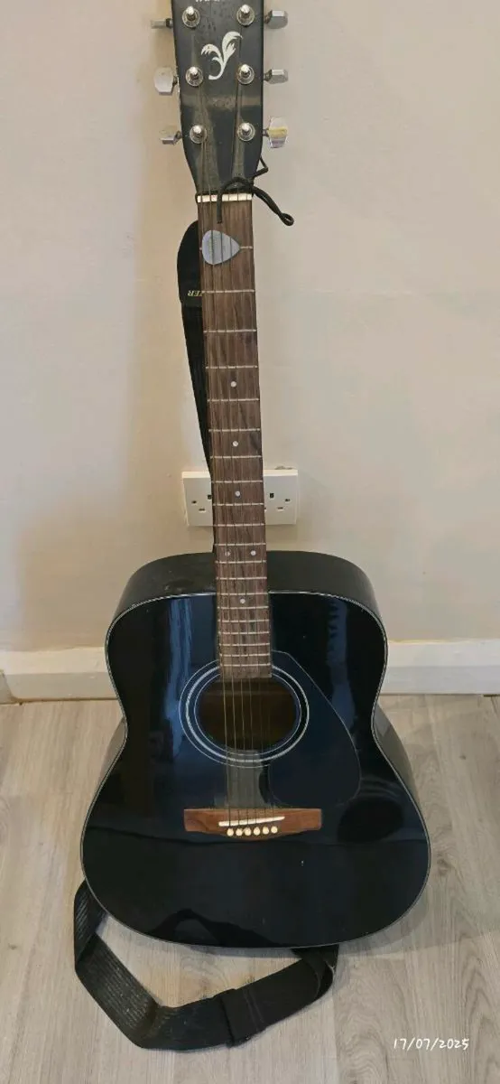 Beginner acoustic guitar