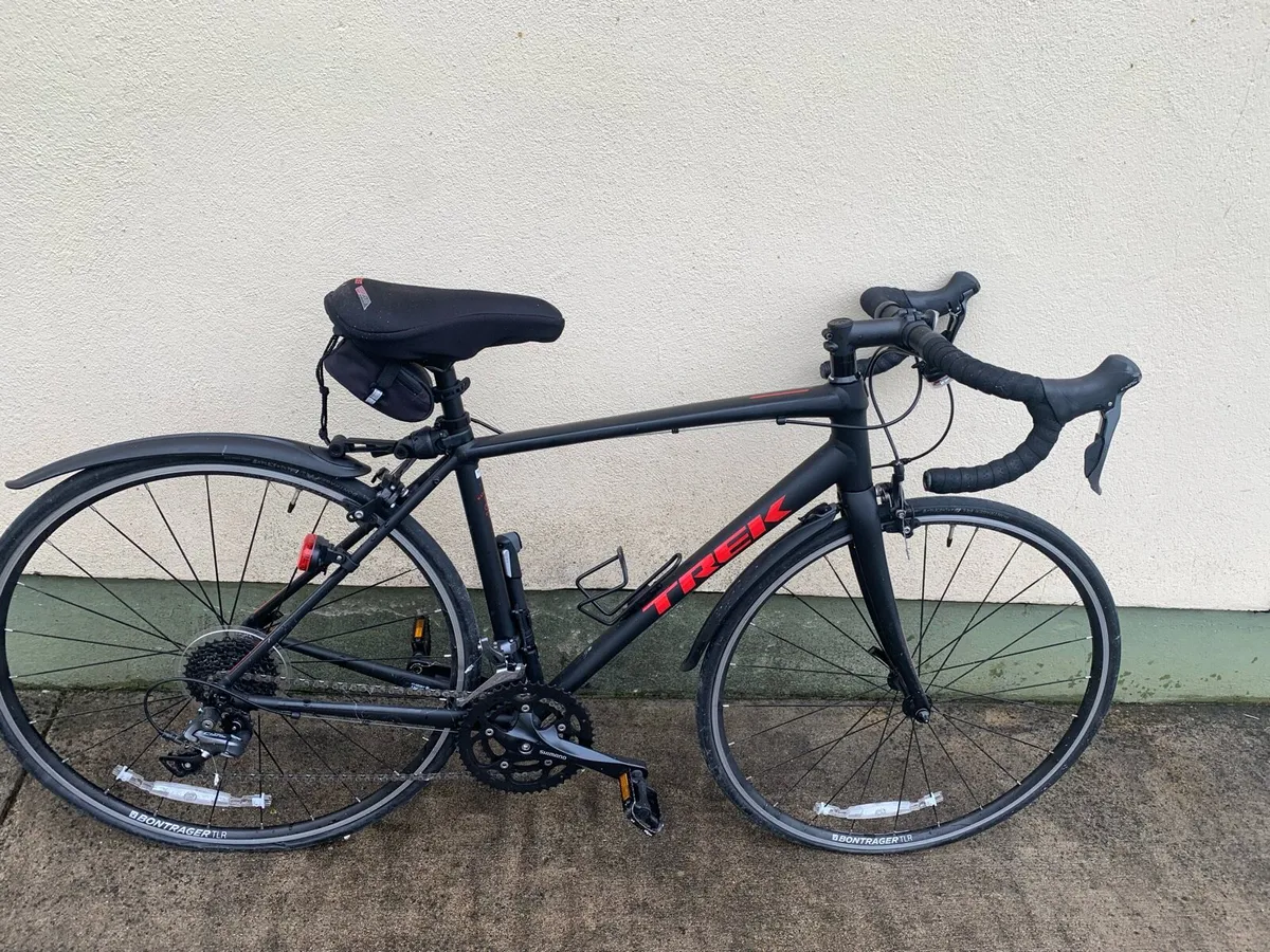 Bike and tow hitch bike carrier - Image 1