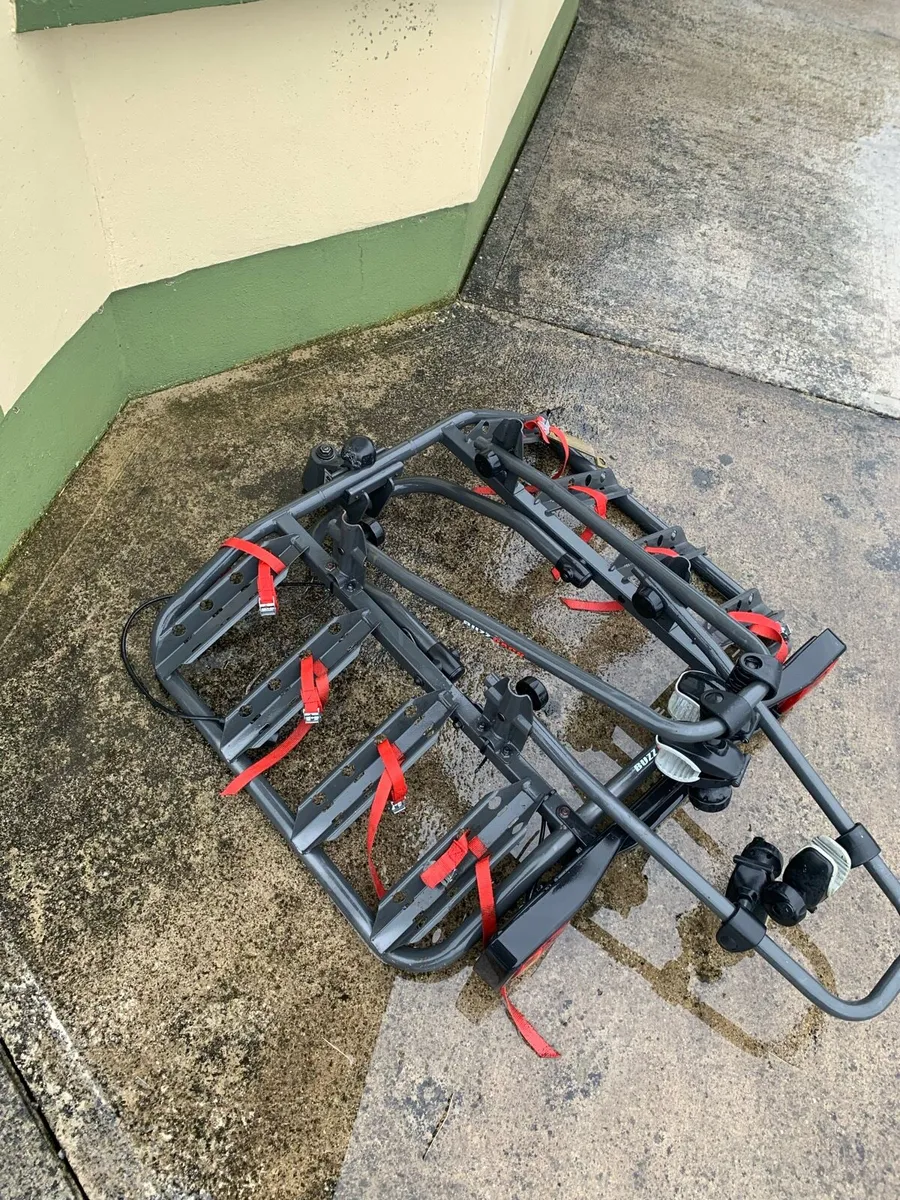 Bike and tow hitch bike carrier - Image 3