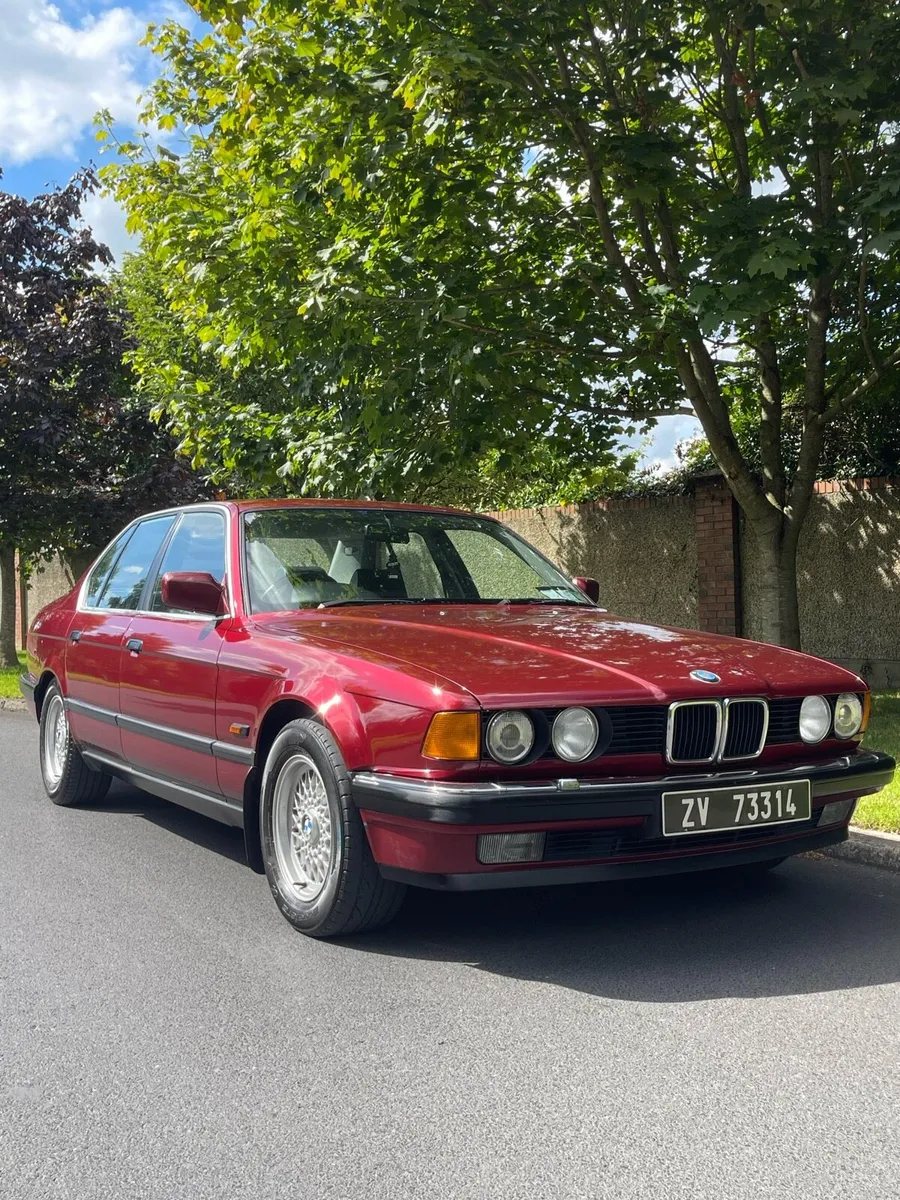 BMW 730 E32 - Image 1