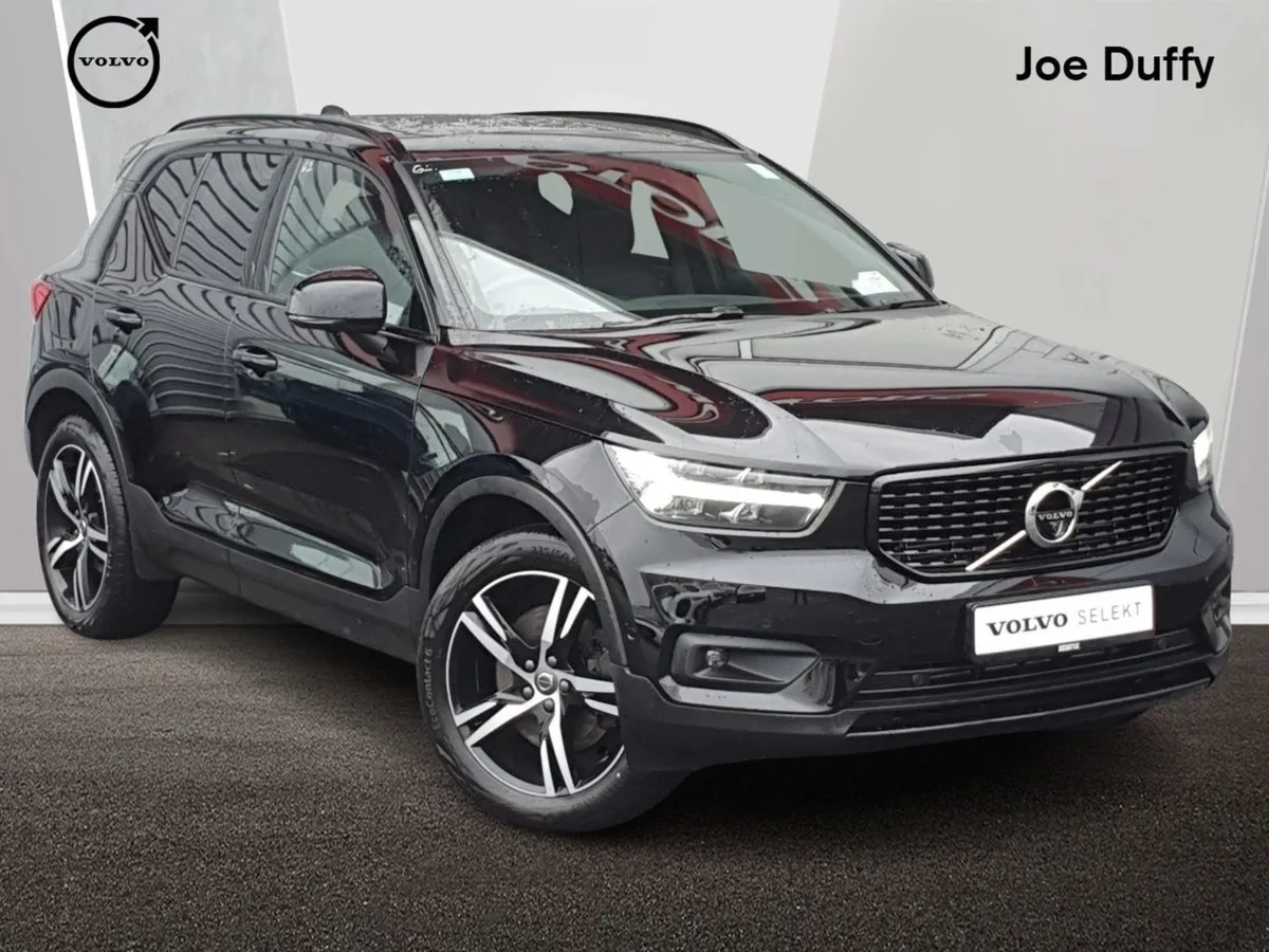 Volvo XC40 R-design T4 Phev - Image 1