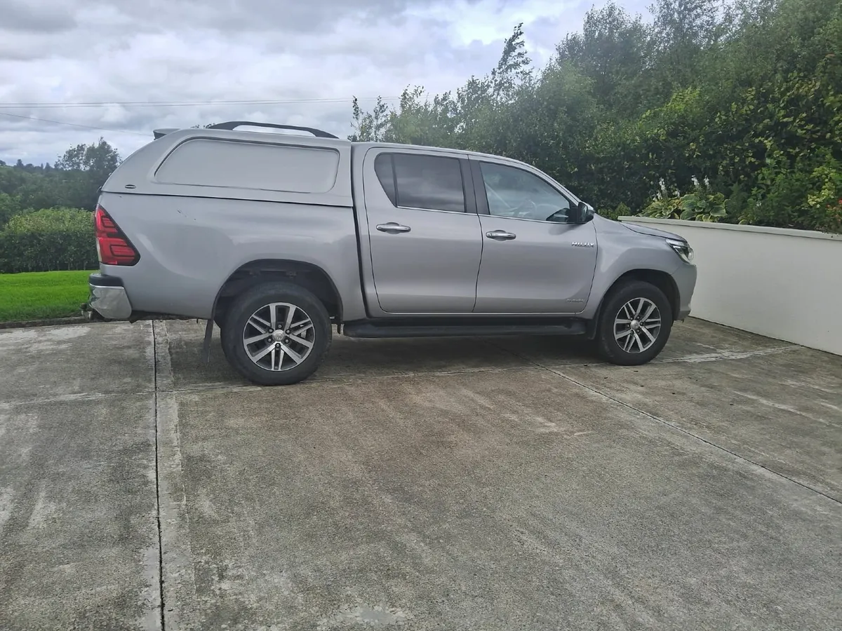 Toyota Hilux 2019 - Image 1