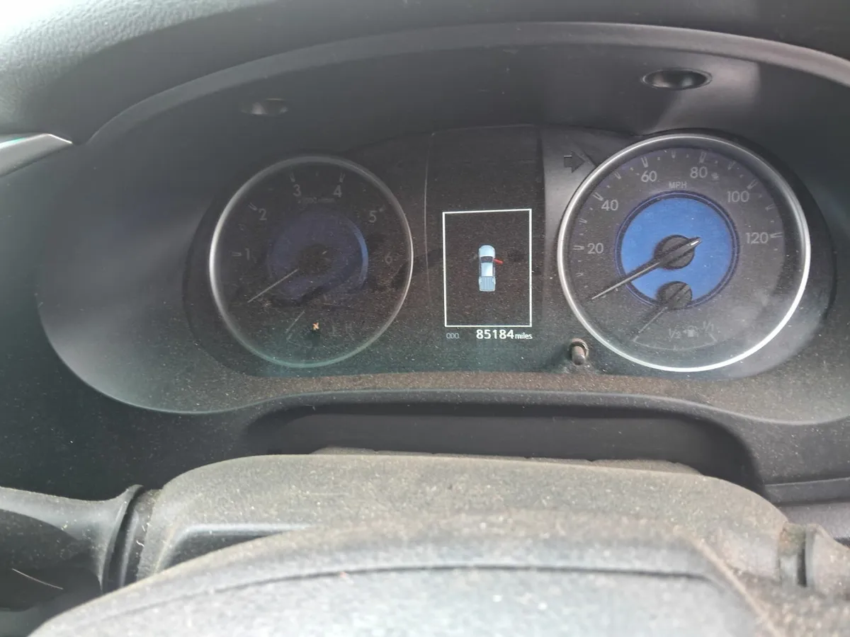 Toyota Hilux 2019 - Image 3