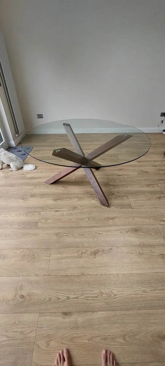 Kitchen Table and chairs - Image 3