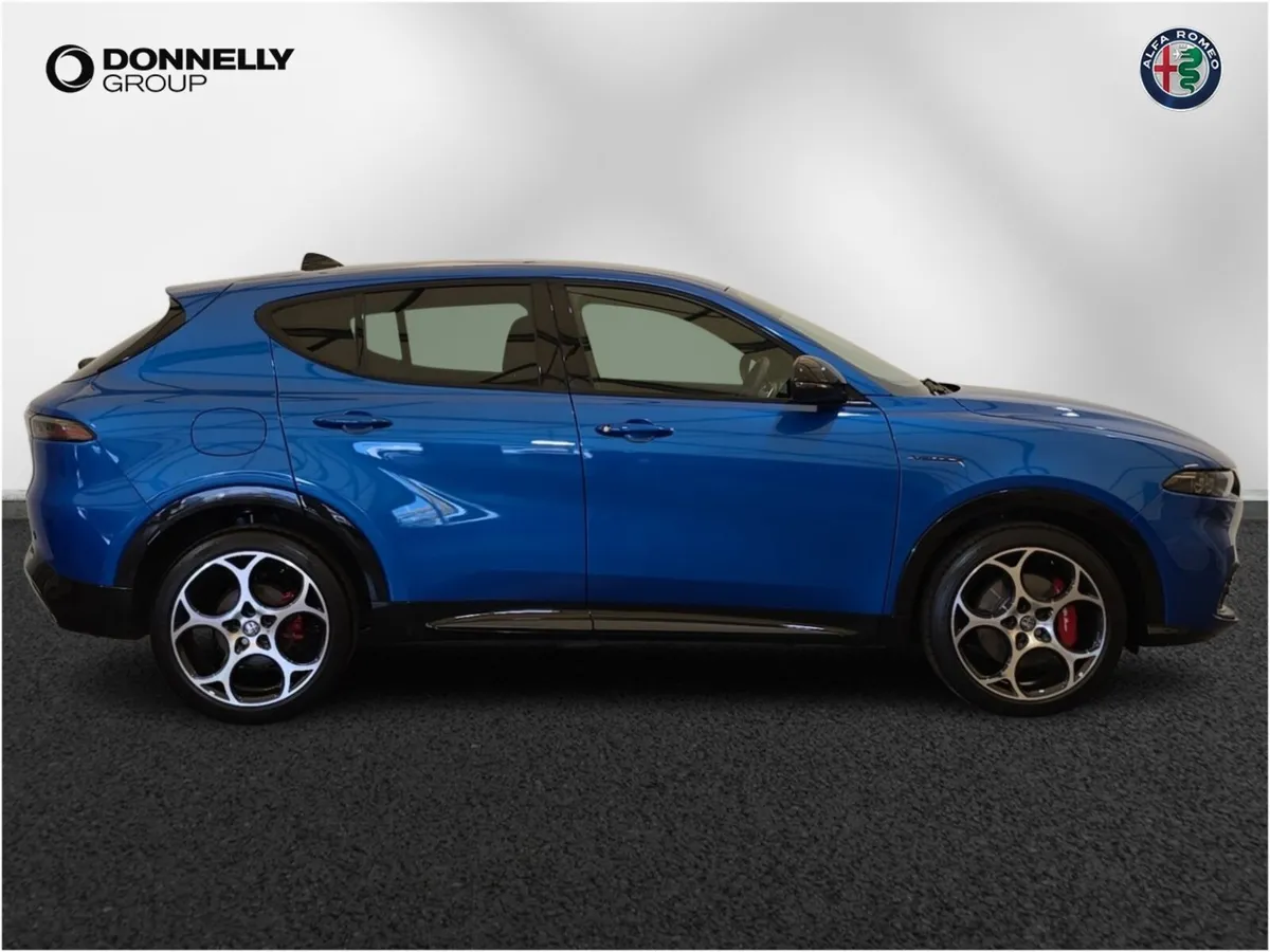 Alfa Romeo Tonale Hatchback Veloce - Image 3