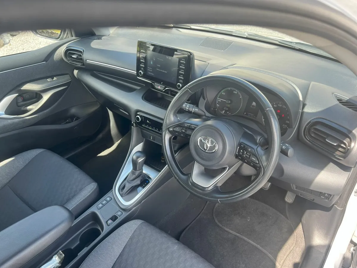 Toyota Yaris 2021 - Image 4