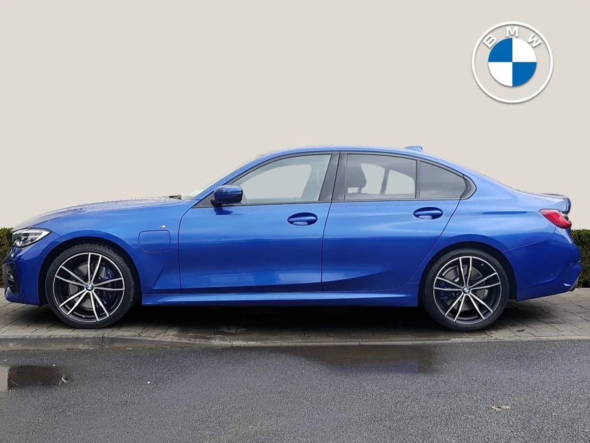 BMW 3 Series 330e M Sport Plus - Image 3