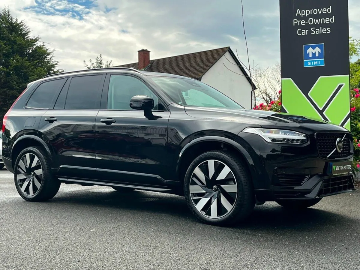 Volvo XC90 Blond Leather T8 AWD Dark Plus - Image 1