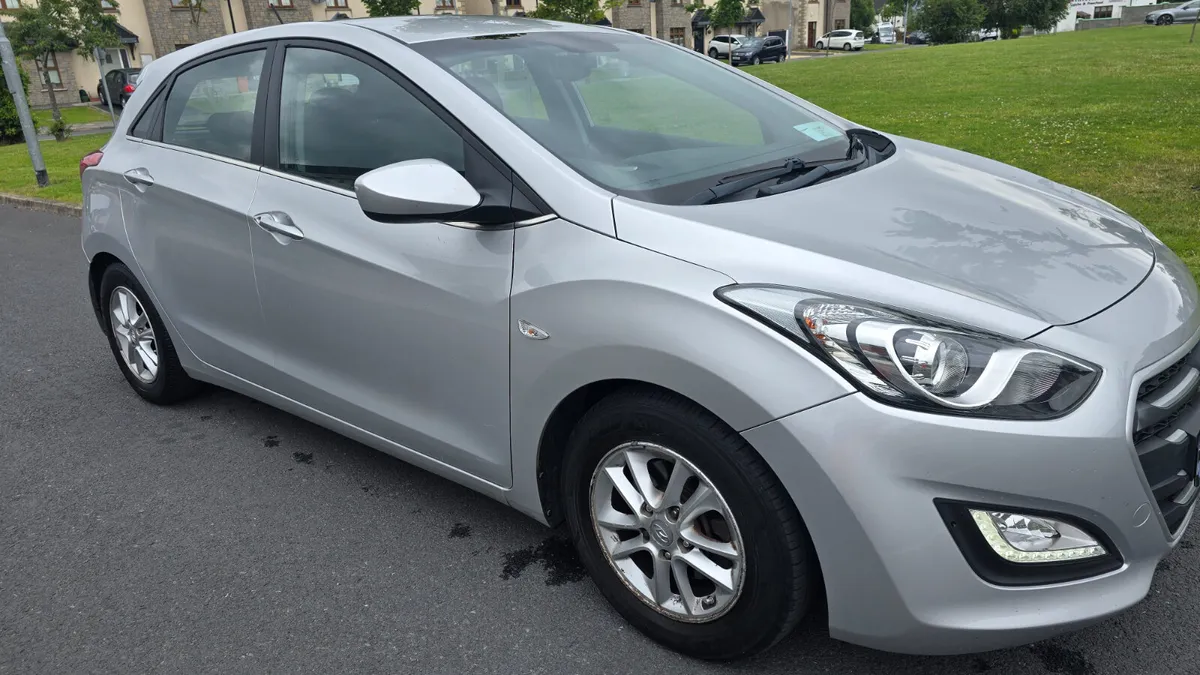 Hyundai i30 2016 Diesel Deluxe - Image 1