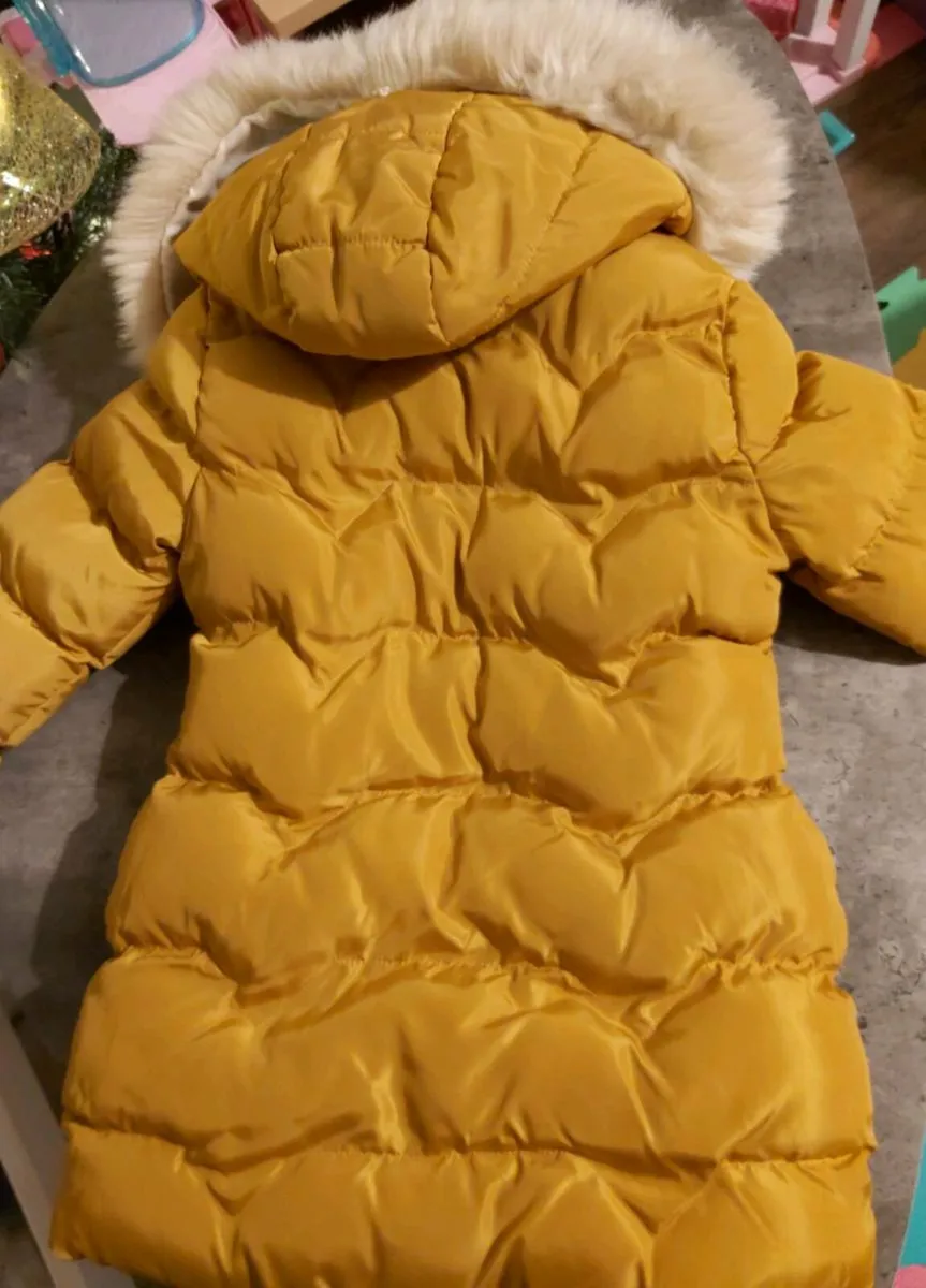Girls winter Coat - Image 2