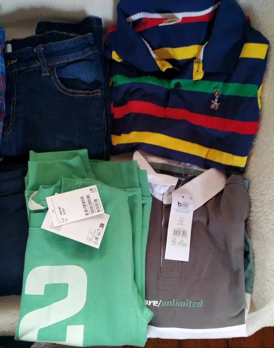 Boys clothes and shoes age 7 -9 - Image 3