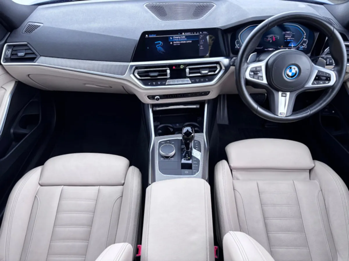 BMW 3 SERIES M SPORT HYBRID ESTATE // HIGH SPEC - Image 2