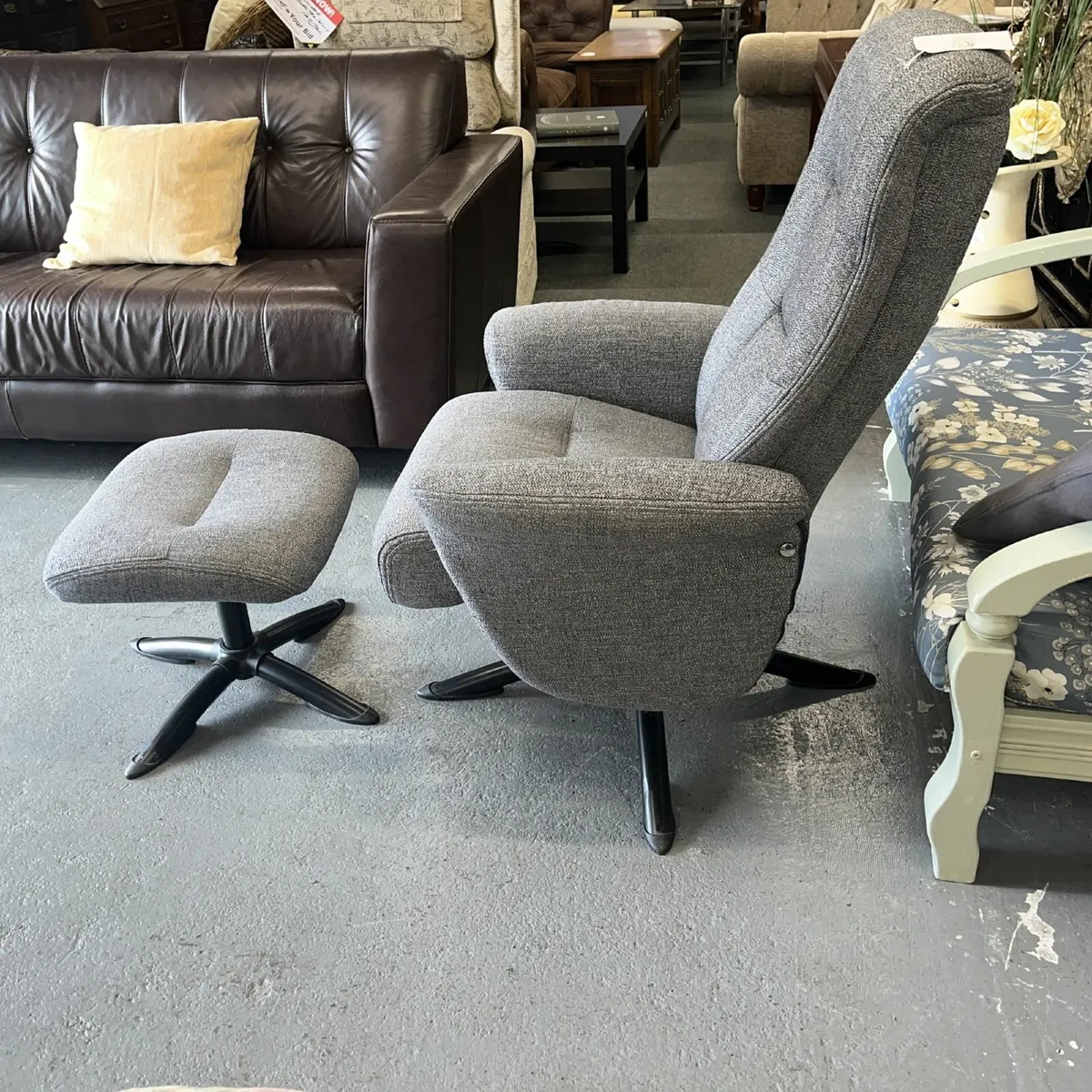 Grey Reclining Spring Armchair - Image 1