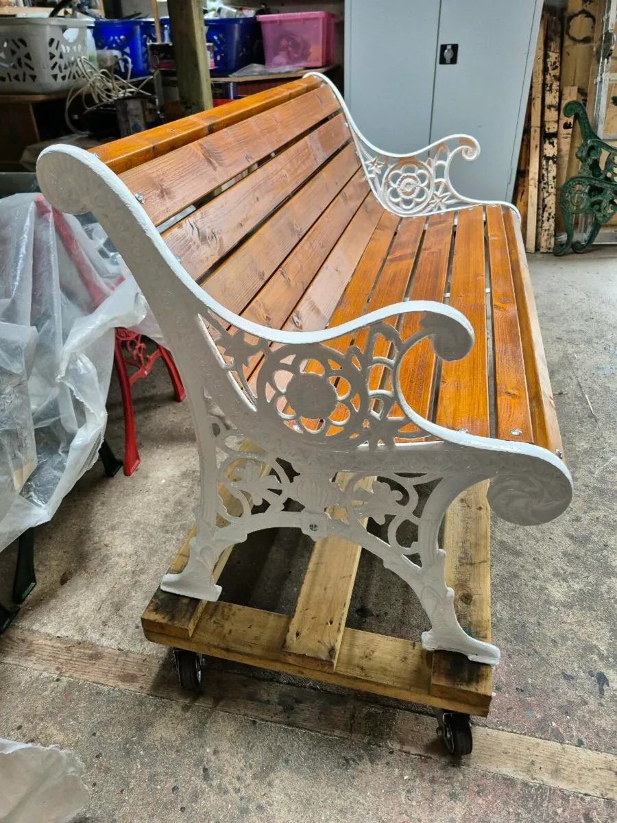 Cast iron Garden bench - Image 2