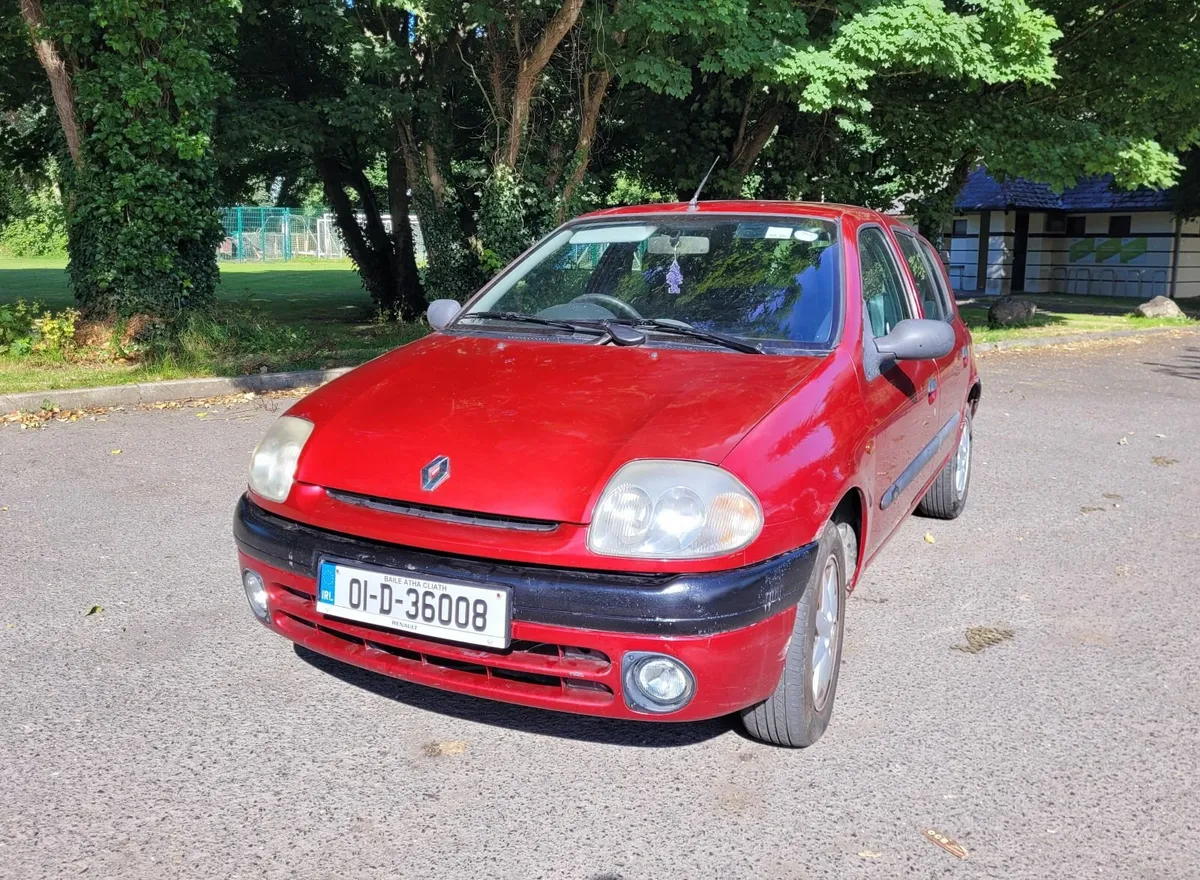 Renault Clio 2001 - Image 2