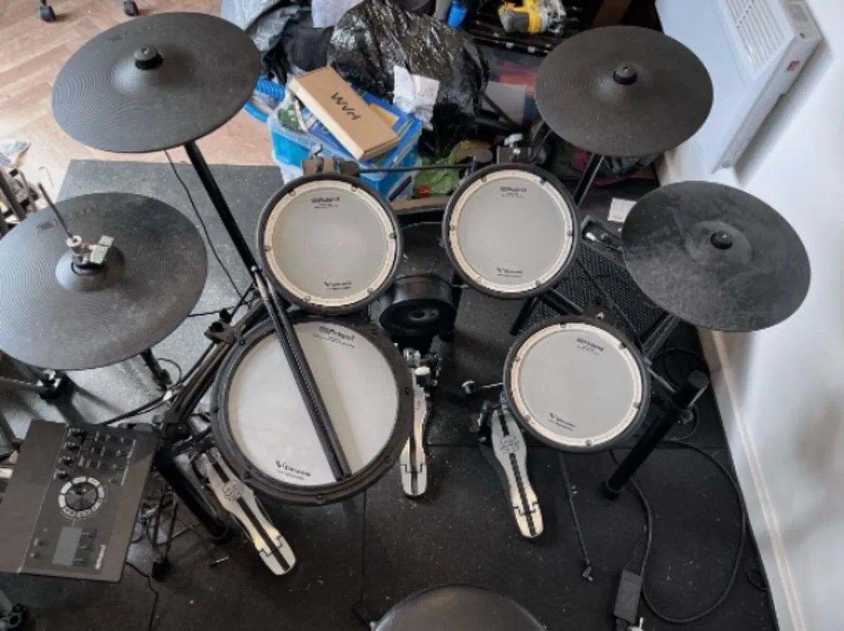 Roland TD-17 drumkit - Image 1