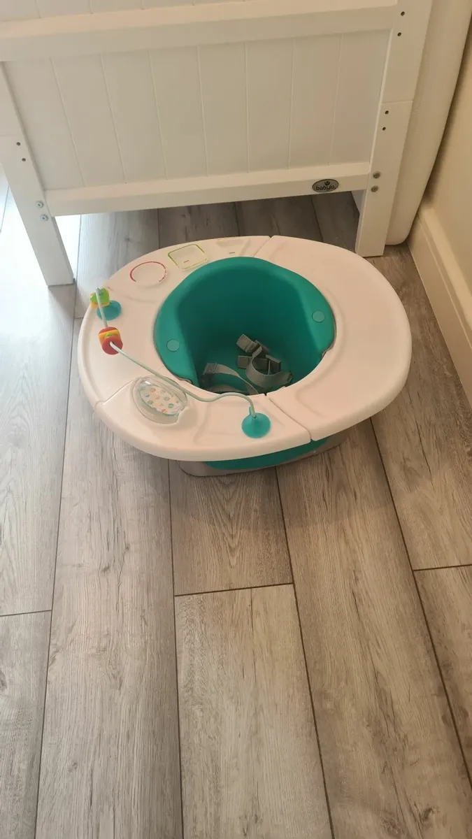 walker & seat - Image 2