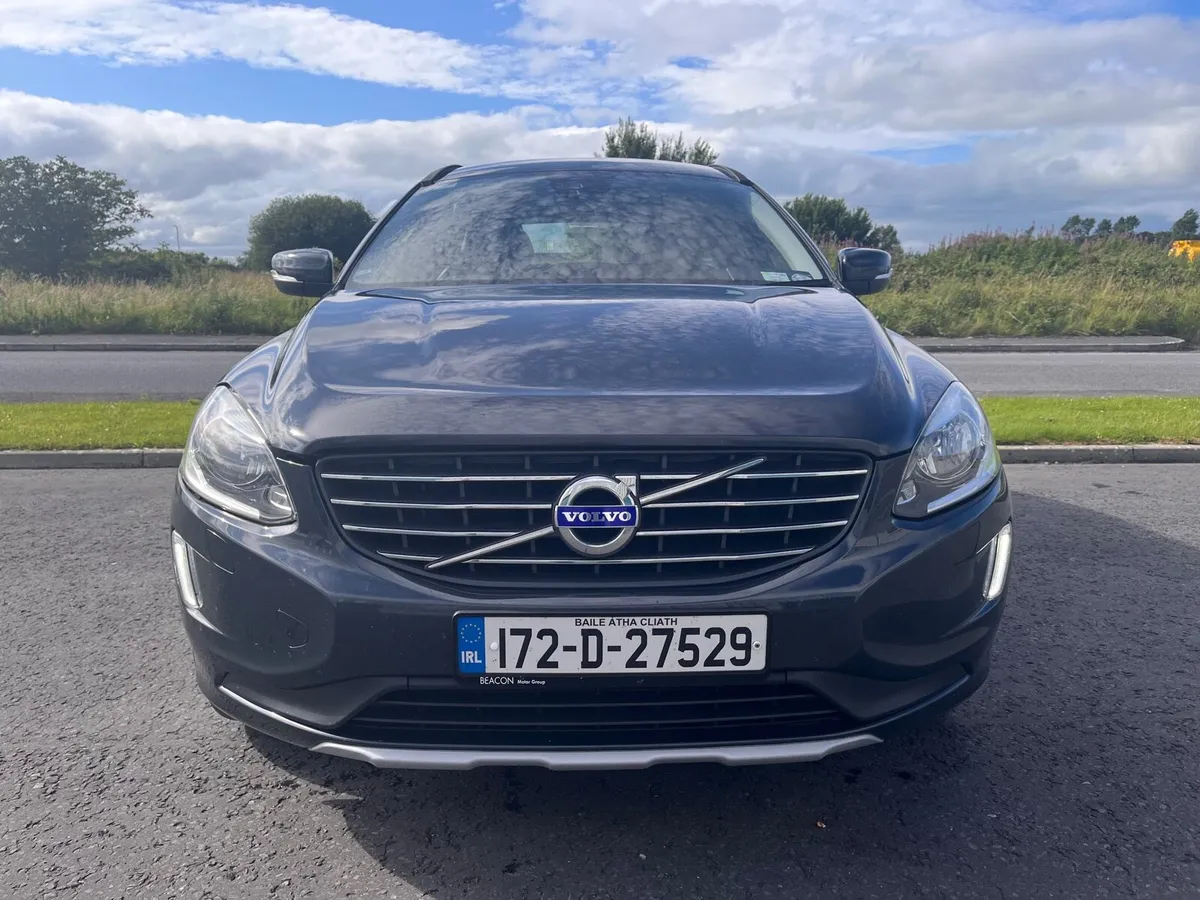 Volvo XC60 2L Diesel - Image 3