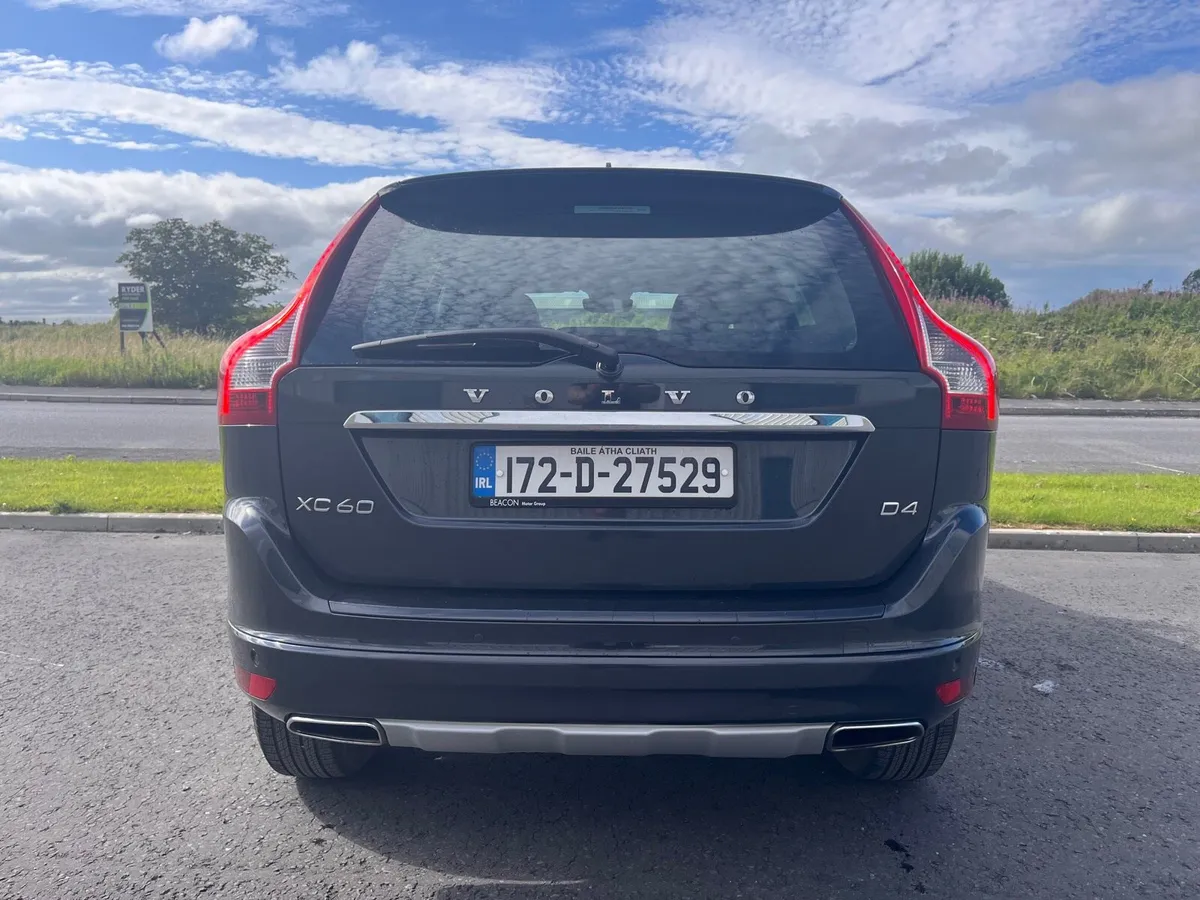Volvo XC60 2L Diesel - Image 4
