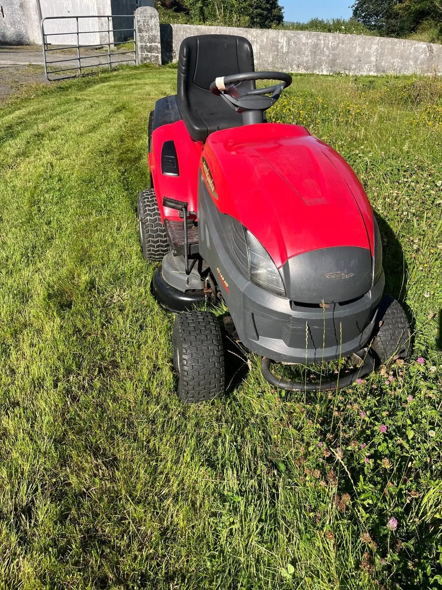 Ride on Tractor Lawnmower - Image 1