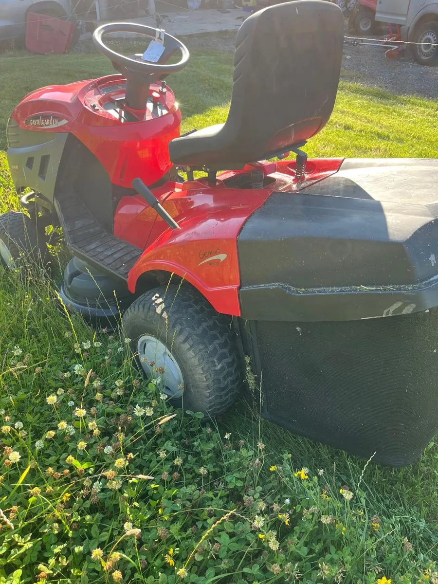Ride on Tractor Lawnmower - Image 3