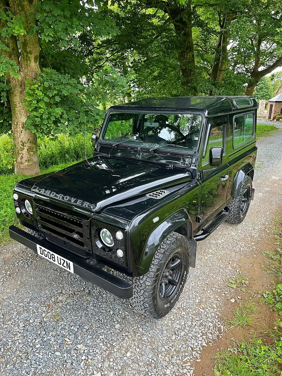Land Rover Defender 2008 - Image 1