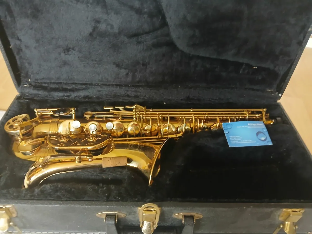 Saxophone - Image 3