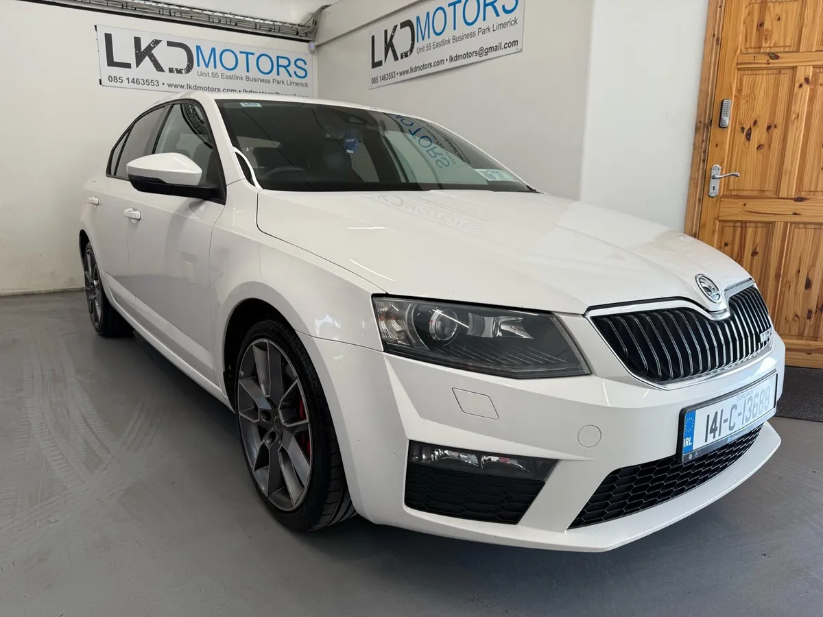 Skoda octavia VRS 2014 drive like new - Image 3