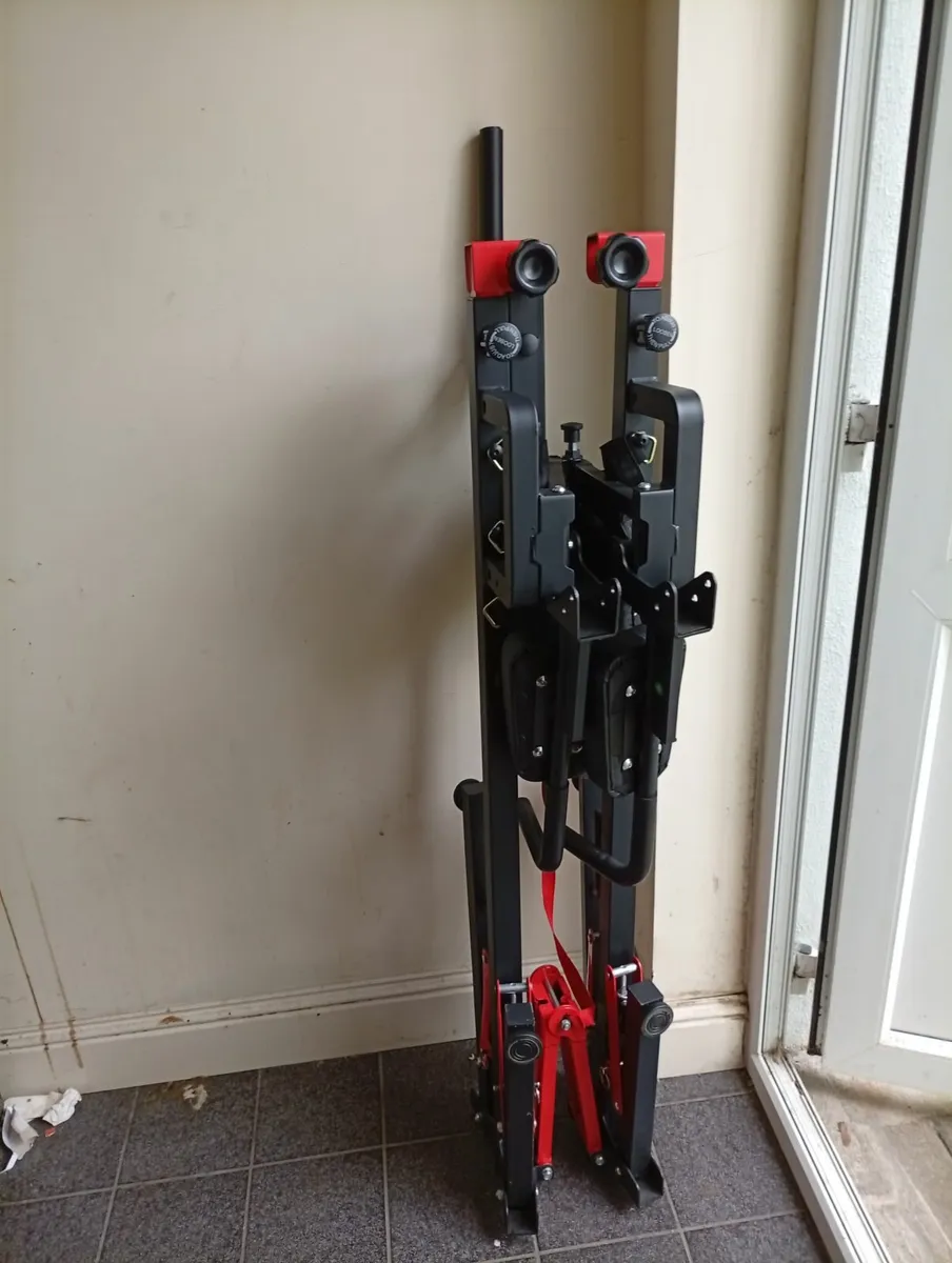 Pull-Up Power Tower – Like New, €135 - Image 2