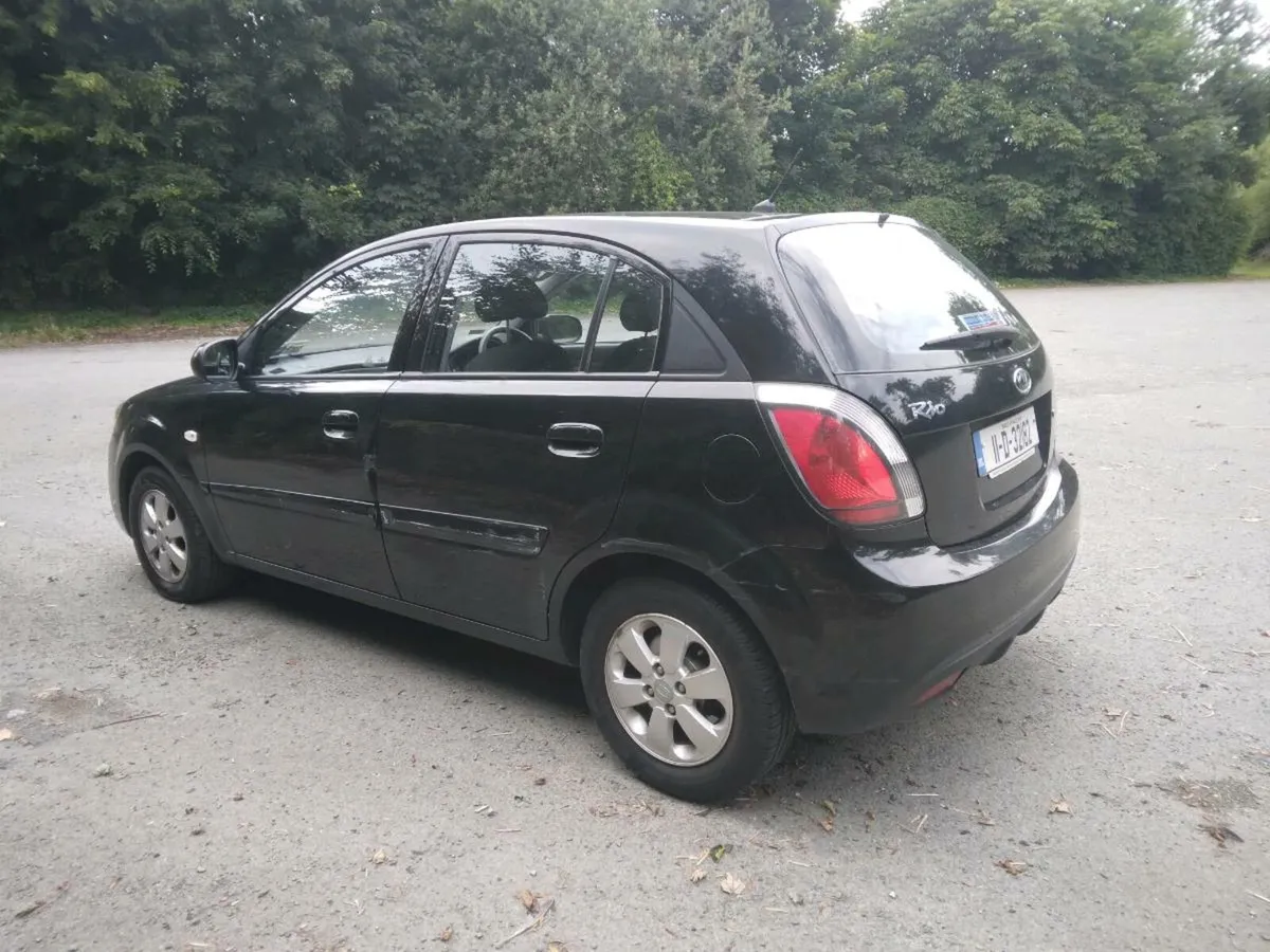 2011 Kia Rio. New NCT. Very Low Mileage. - Image 4