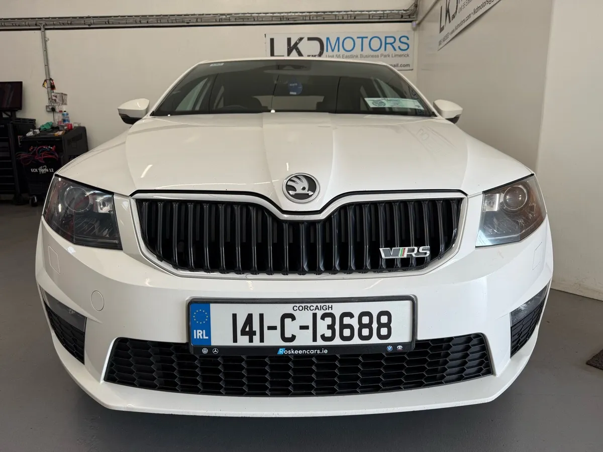 Skoda octavia VRS 2014 drive like new - Image 1