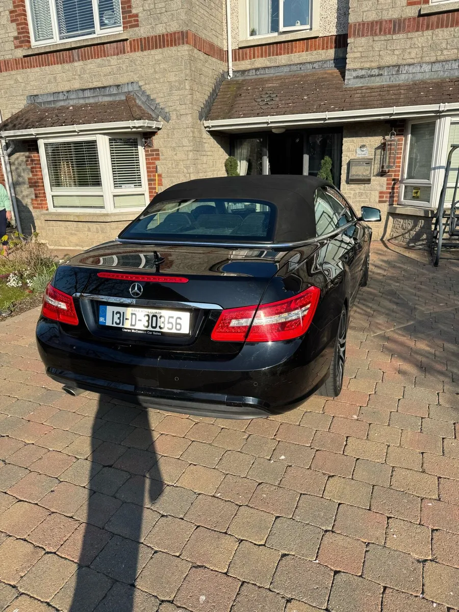 2.0L Mercedes Convertible E220D - Image 4