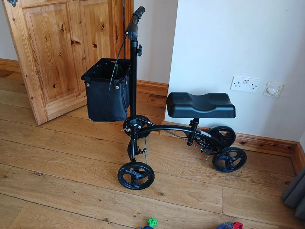 Knee Scooter