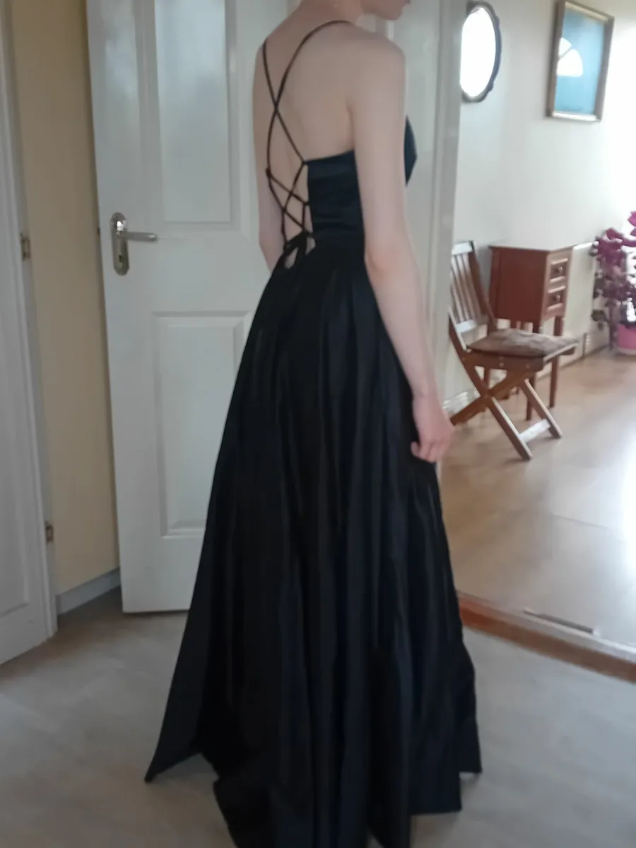 Debs dress - Image 2