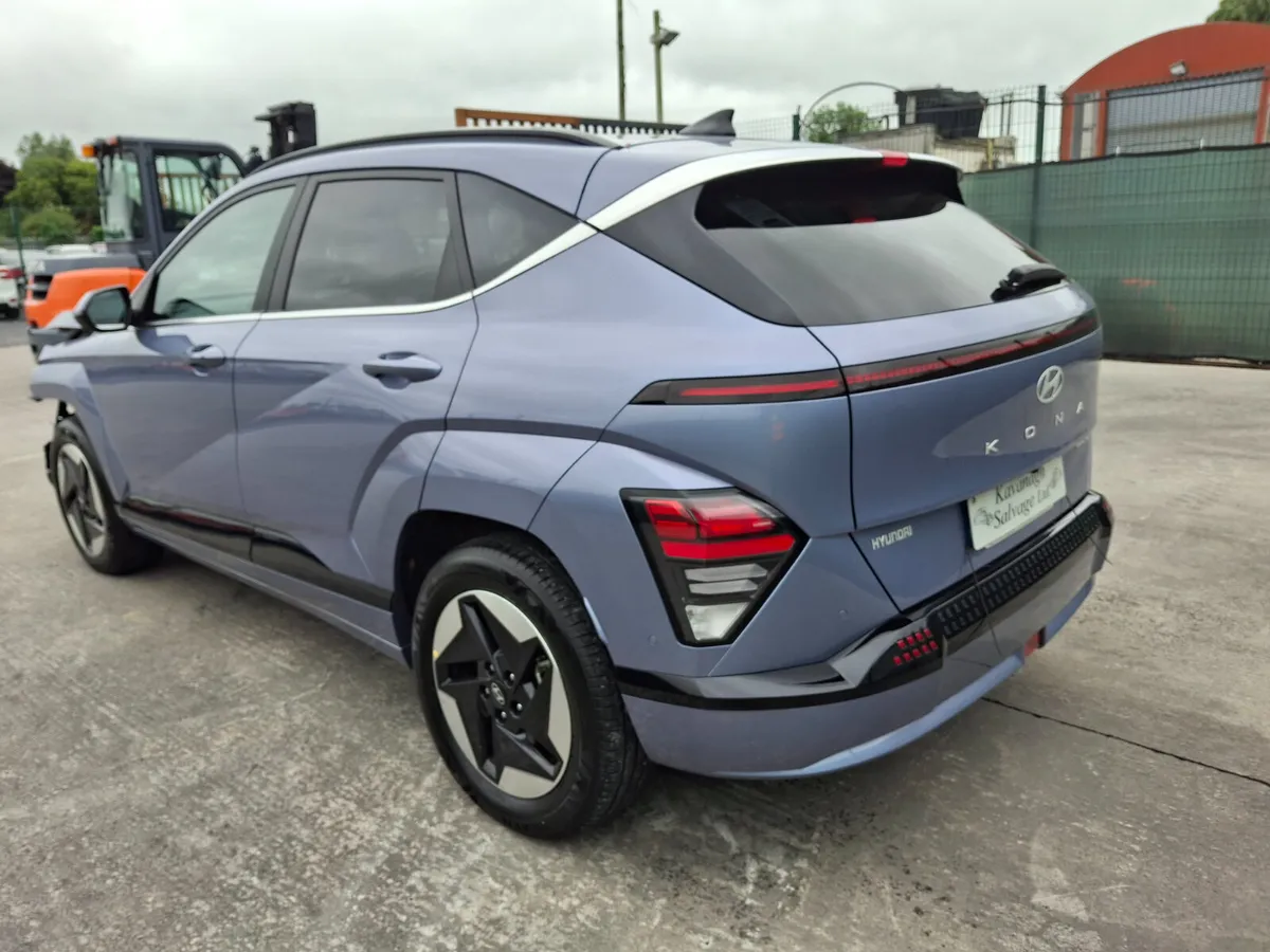 241 Hyundai Kona Platinum Ev 65kwh - Image 4