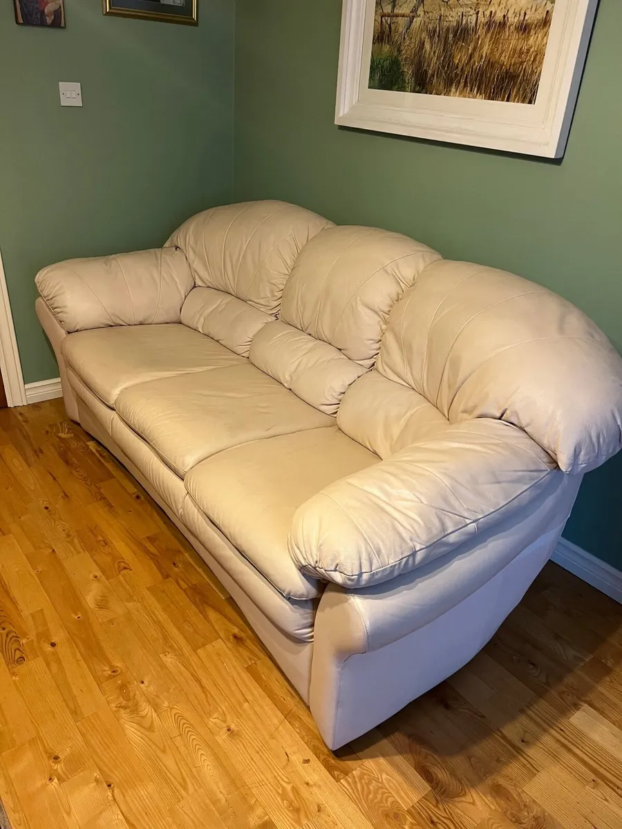leather couch - Image 4