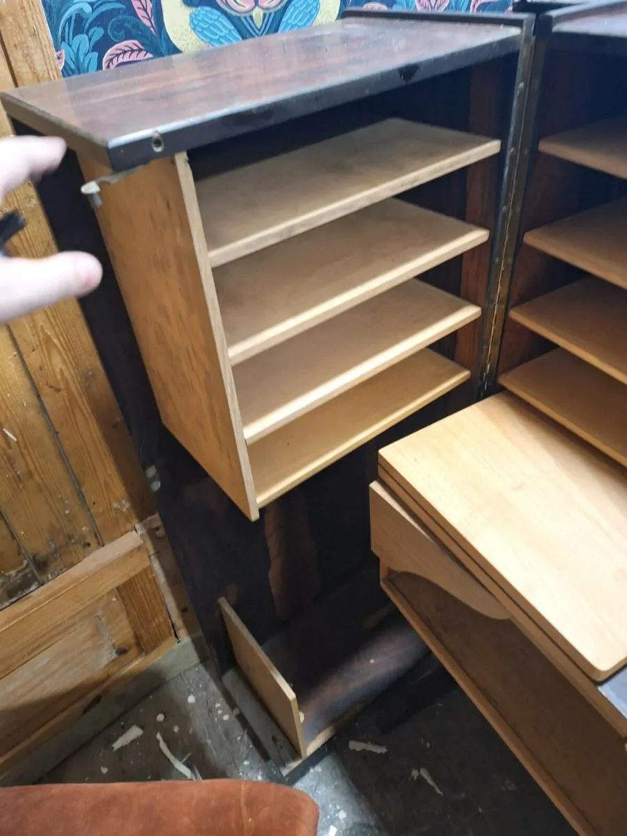 1960s Magic box Desk - Image 3