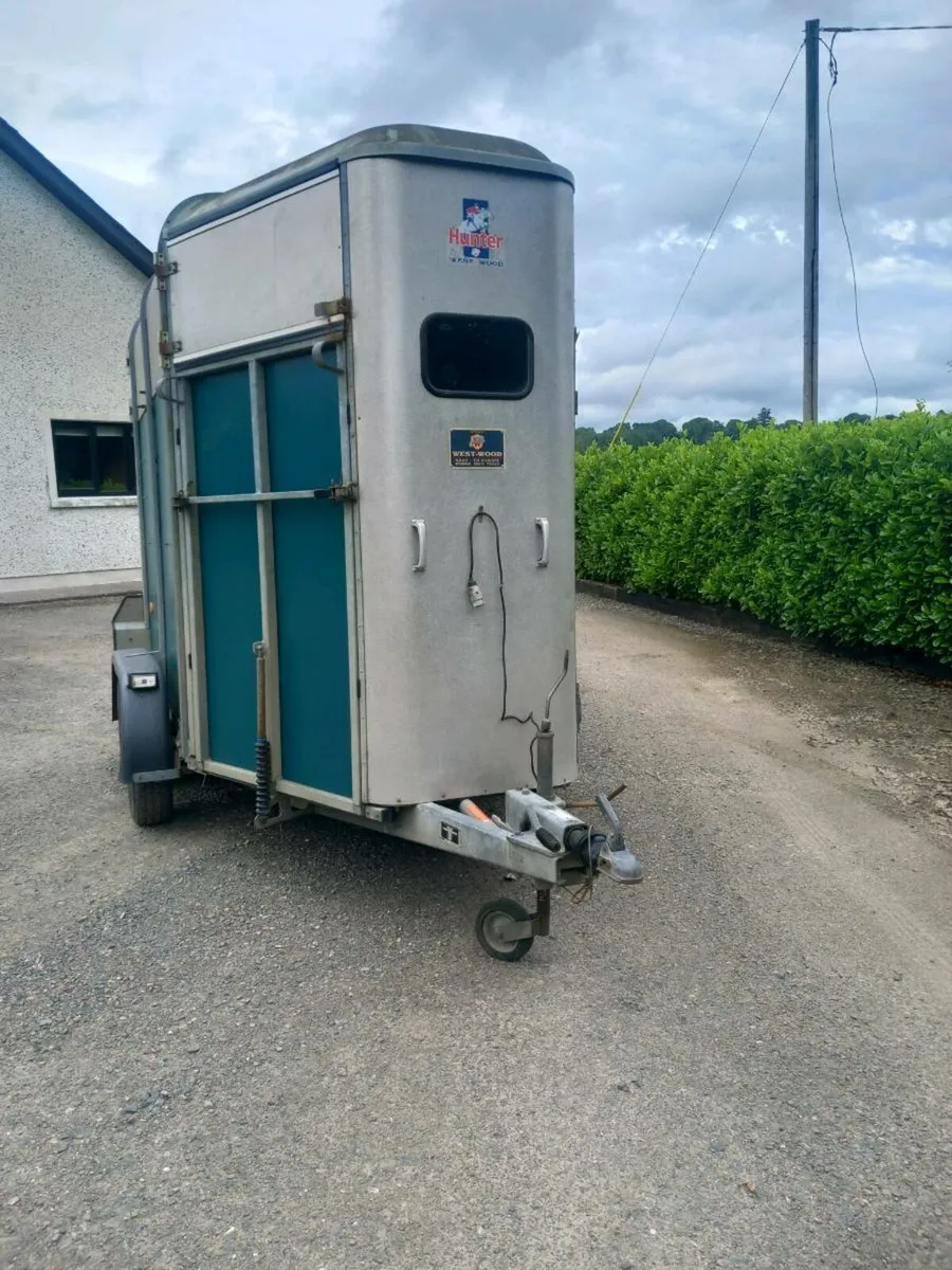 Horse Box - Image 1