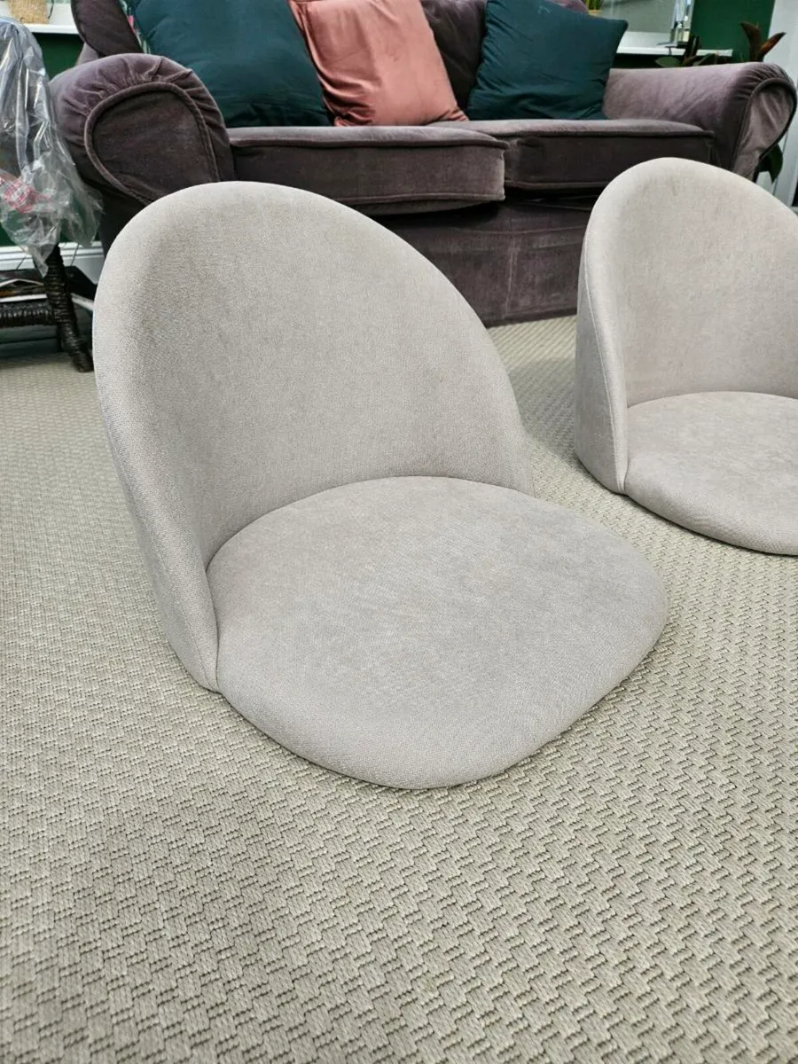 Kitchen Bar Stools - Image 4