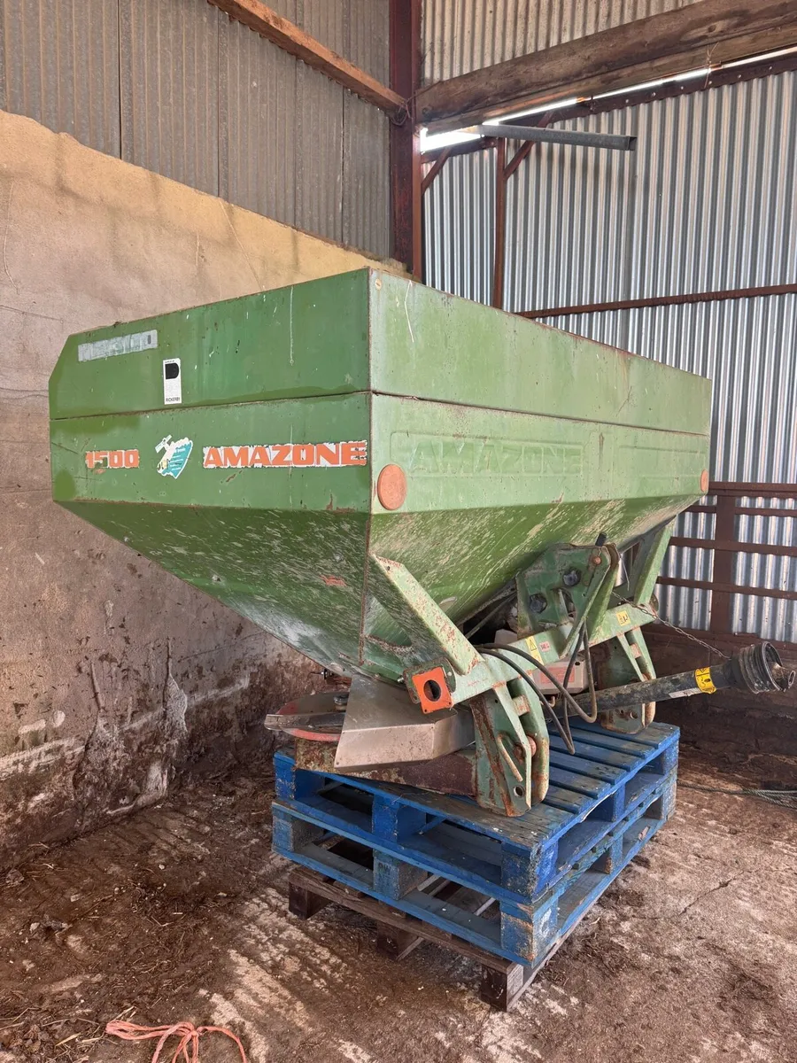 Amazone 1500 Fertiliser Sower - (no vat) - Image 1