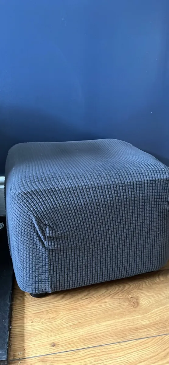Couch - Image 2