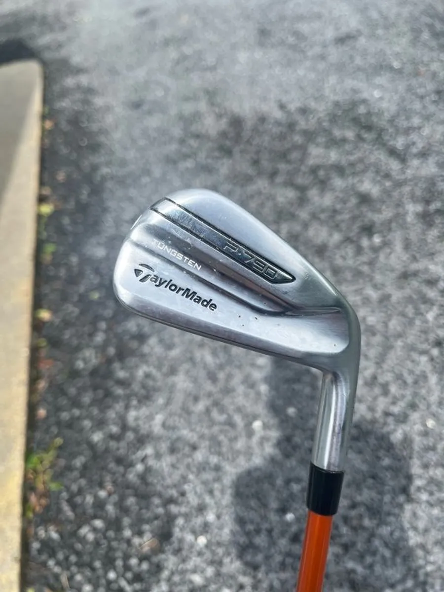 Taylormade 2 iron - Image 2