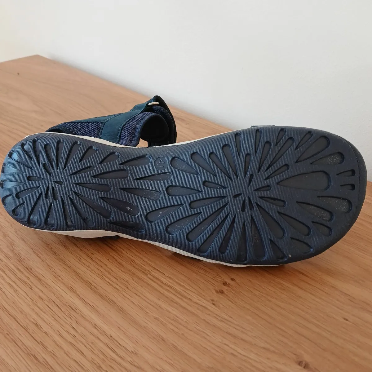 Ladies sandals - Image 3