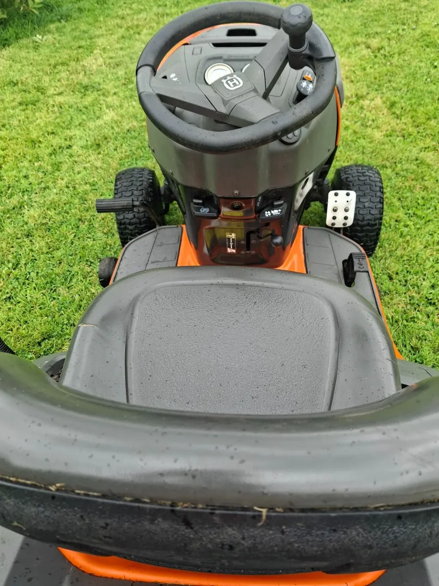 Husqvarna TC338 Mower - Image 2